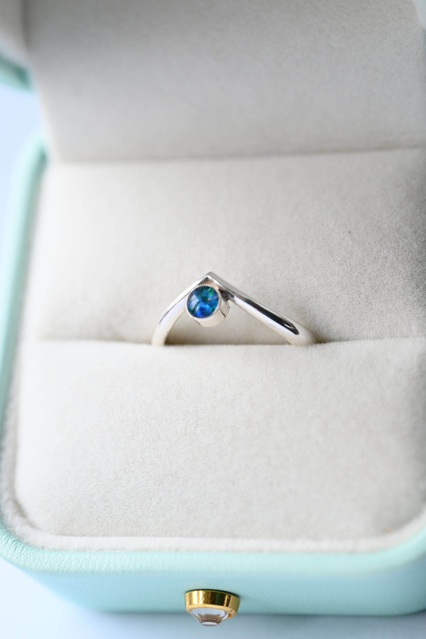 Wishbone Memorial Ring – Custom Ashes & Hair Keepsake | Sterling Silver or Gold