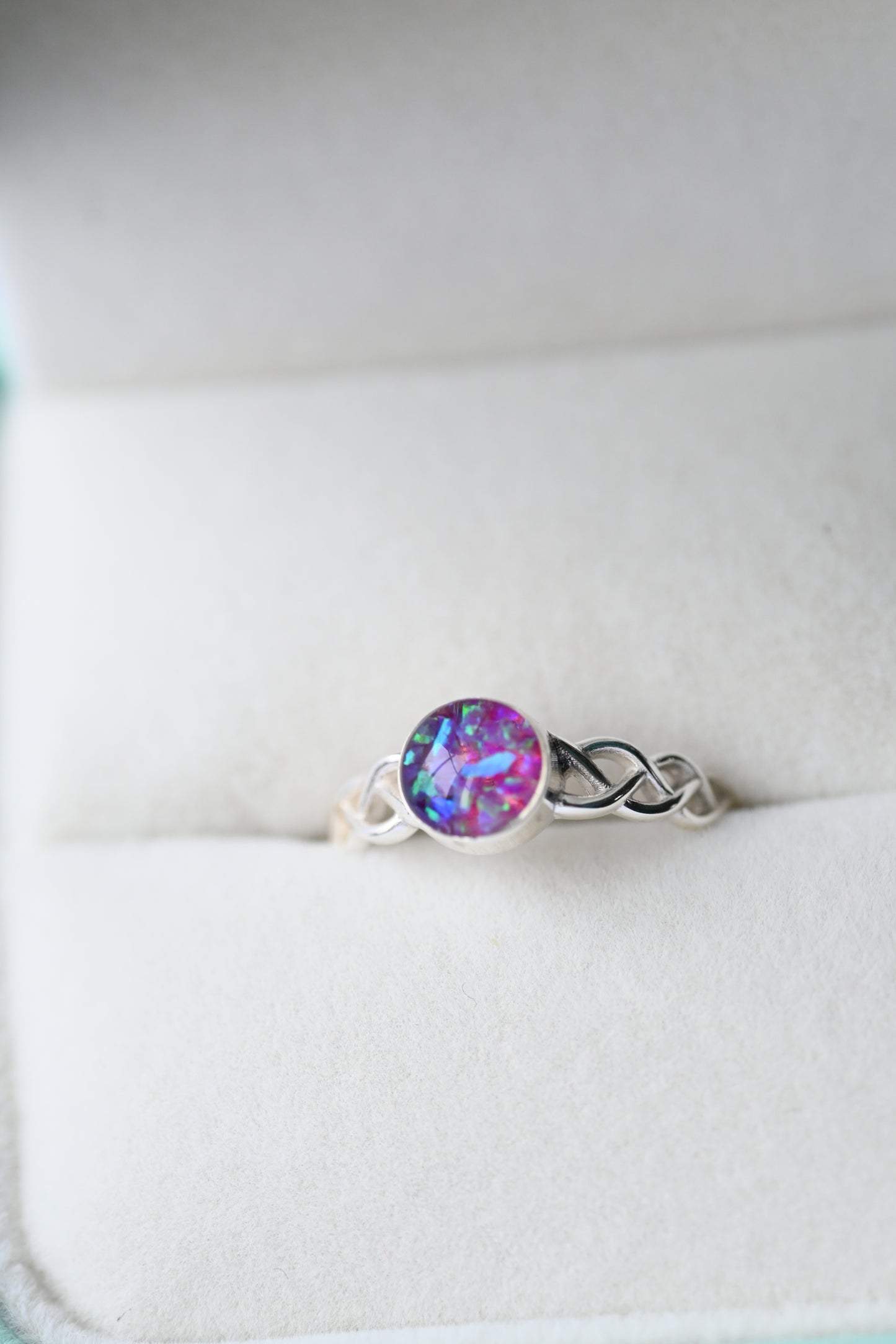 Celtic Memorial Ring – Custom Ashes & Hair Keepsake