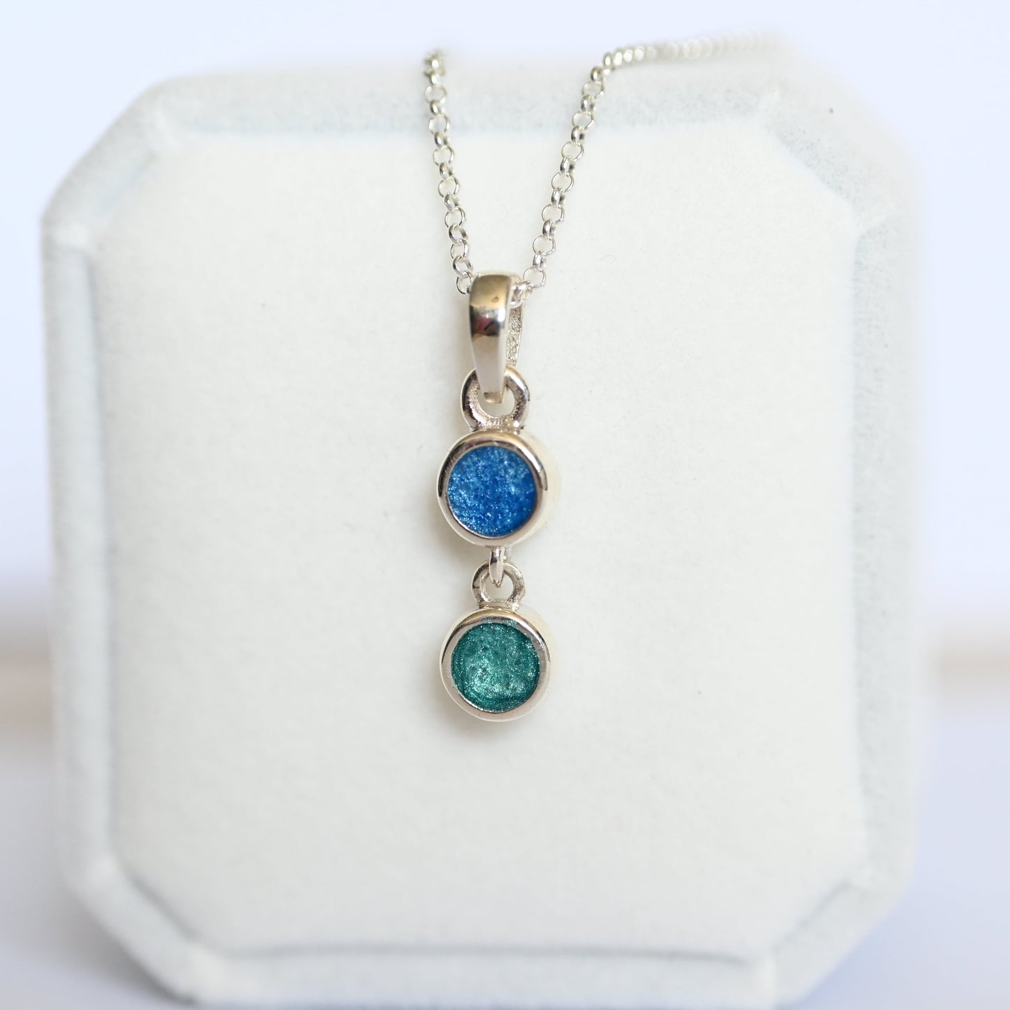 Double Round Pendant with Ashes – 925 Sterling Silver Memorial Necklace, Custom Gold Option