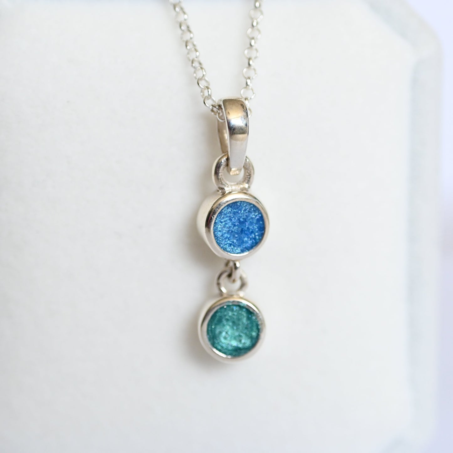 Double Round Pendant with Ashes – 925 Sterling Silver Memorial Necklace, Custom Gold Option