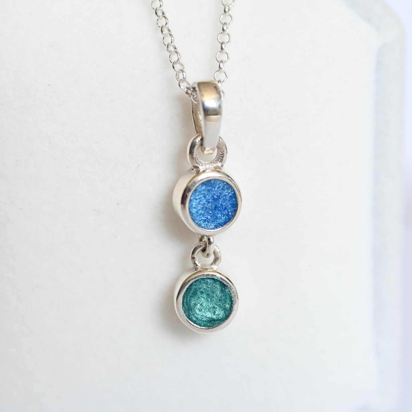 Double Round Pendant with Ashes – 925 Sterling Silver Memorial Necklace, Custom Gold Option