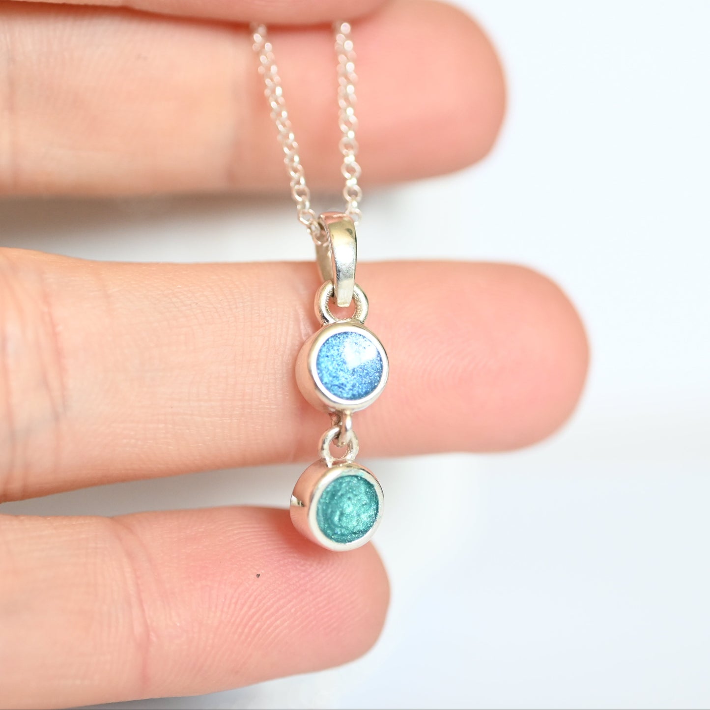 Double Round Pendant with Ashes – 925 Sterling Silver Memorial Necklace, Custom Gold Option