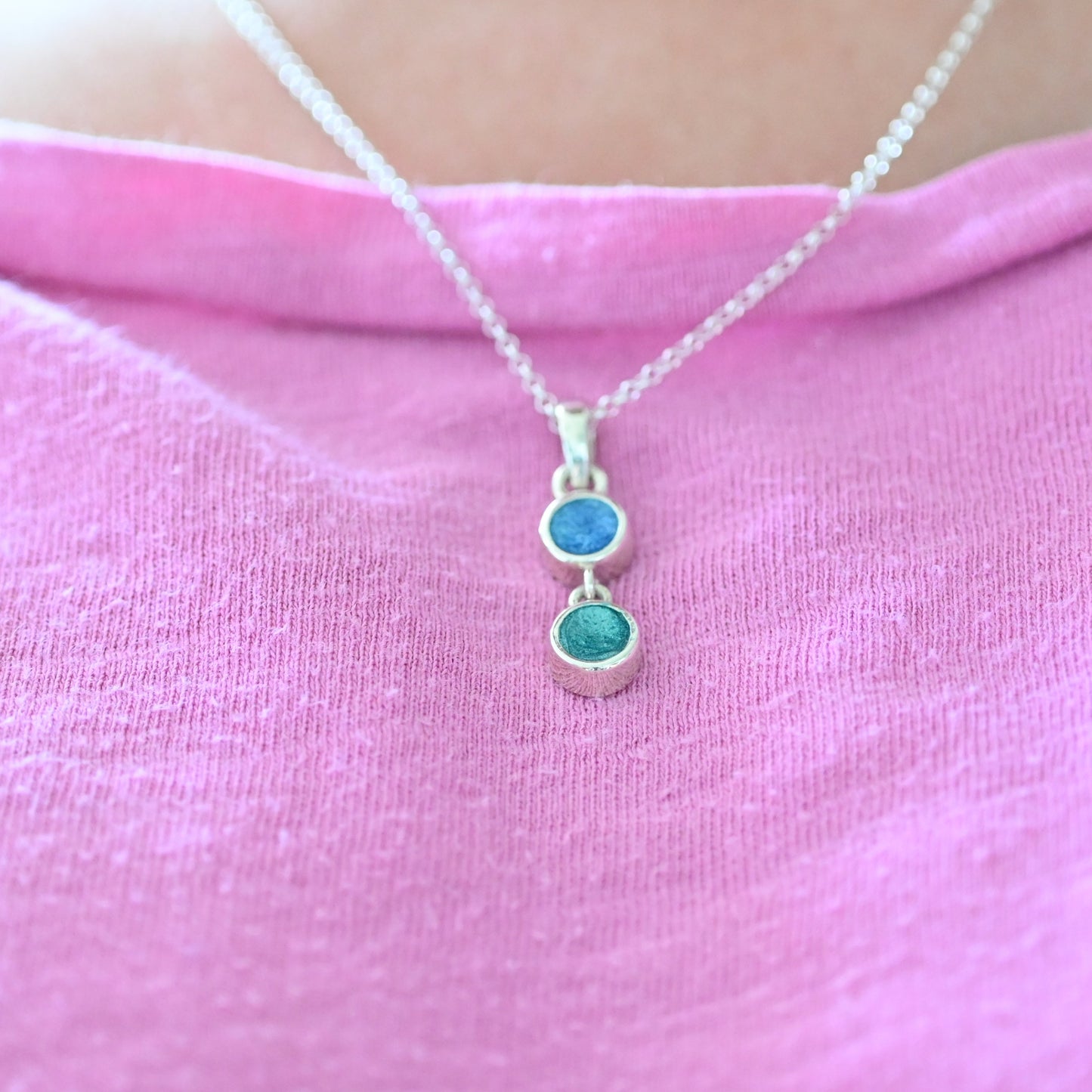 Double Round Pendant with Ashes – 925 Sterling Silver Memorial Necklace, Custom Gold Option