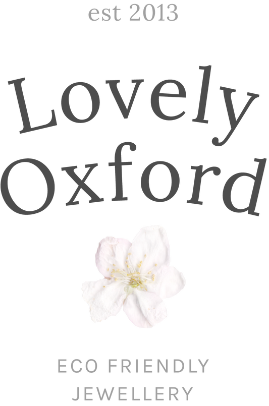 Lovely Oxford Gift Card – A Thoughtful Way to Treasure Memories