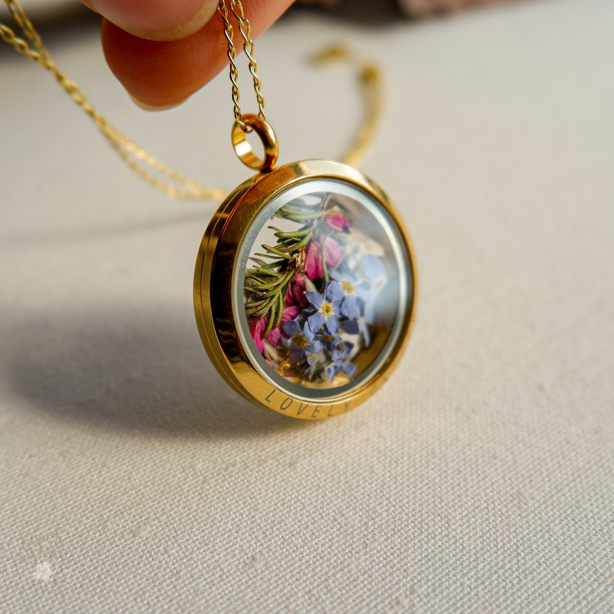 Wedding Bouquet Glass Locket Necklace - Flower Preservation Keepsake