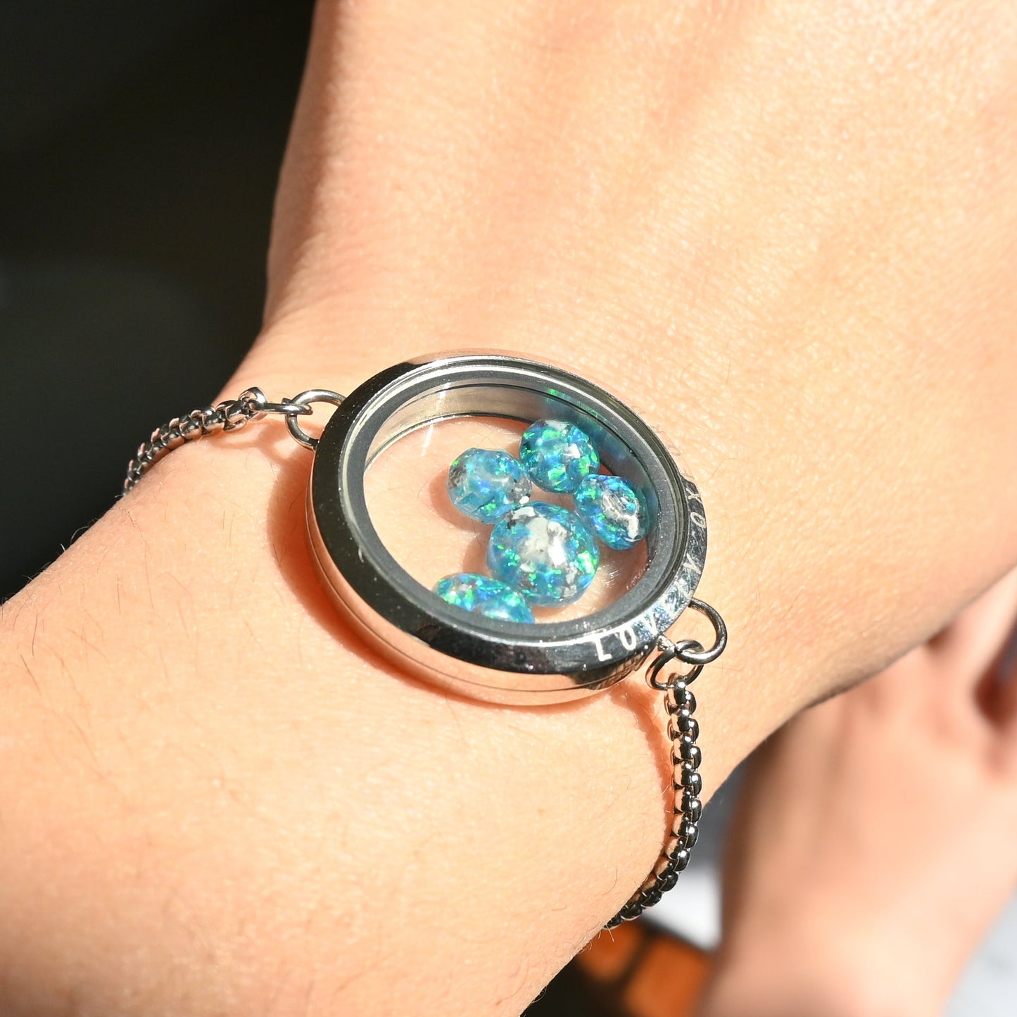 Pet Memorial Bracelet — Ashes, Hair, Fur or Flowers | Glass Locket Keepsake UK