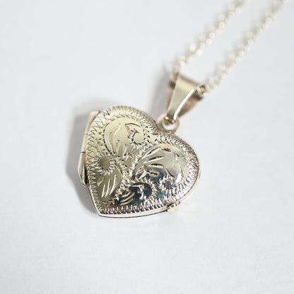 Sterling Silver Memorial Locket for Ashes Hair or Flowers - Heart Photo Locket UK
