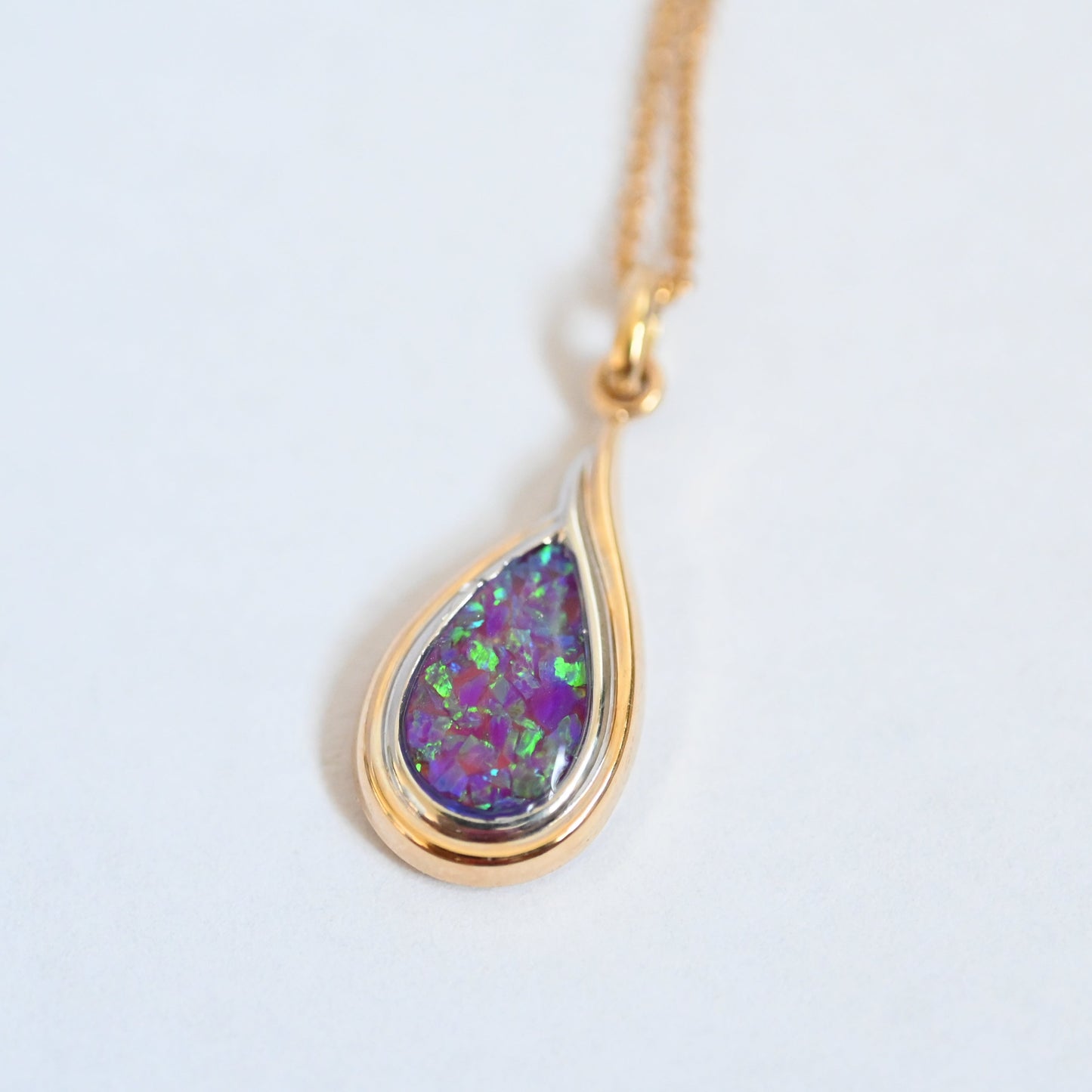 Curved Teardrop Memorial Pendant | 9ct Gold with Rhodium Accents