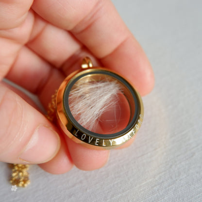 Pet Memorial Locket — Ashes, Hair, Fur or Flowers | Glass Keepsake Necklace UK