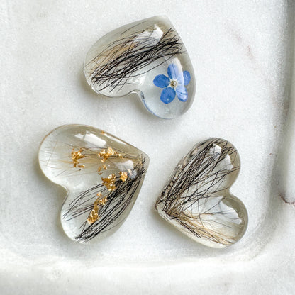 Personalised pet memorial keepsake heart close-up