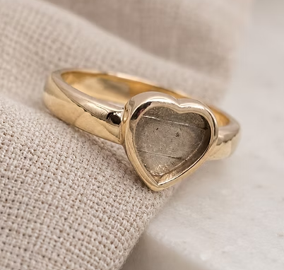 Reference front view of the 9ct gold Thick Trim Heart memorial ring design