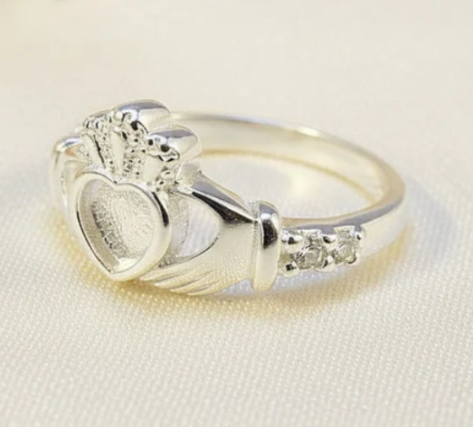 Silver 925 Claddagh Memorial Ring — Heart Resin Setting | Ashes, Hair & Fur Keepsake