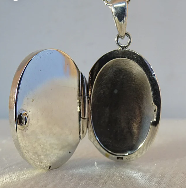 Silver 925 Oval Locket — 22x15mm Setting | Ashes & Hair Keepsake Pendant