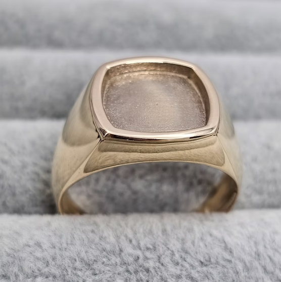 9ct yellow gold unisex square signet ring front view on grey fabric