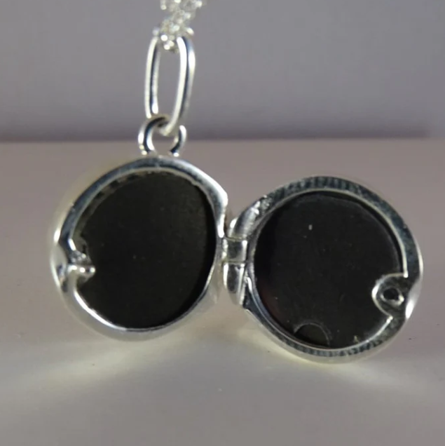 Silver 925 CZ Halo Round Locket — 8mm Resin Setting | Ashes & Hair Keepsake