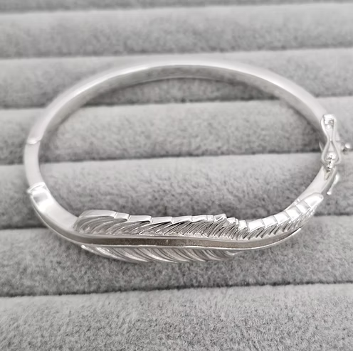 Feather Bangle | Solid 925 Silver Safety Latch | Ashes, Hair & Fur Memorial Keepsake