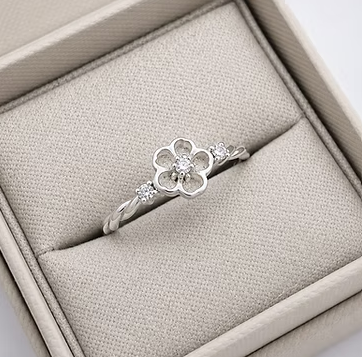 Forget-me-not CZ 925 silver ring in jewellery box — blank silver