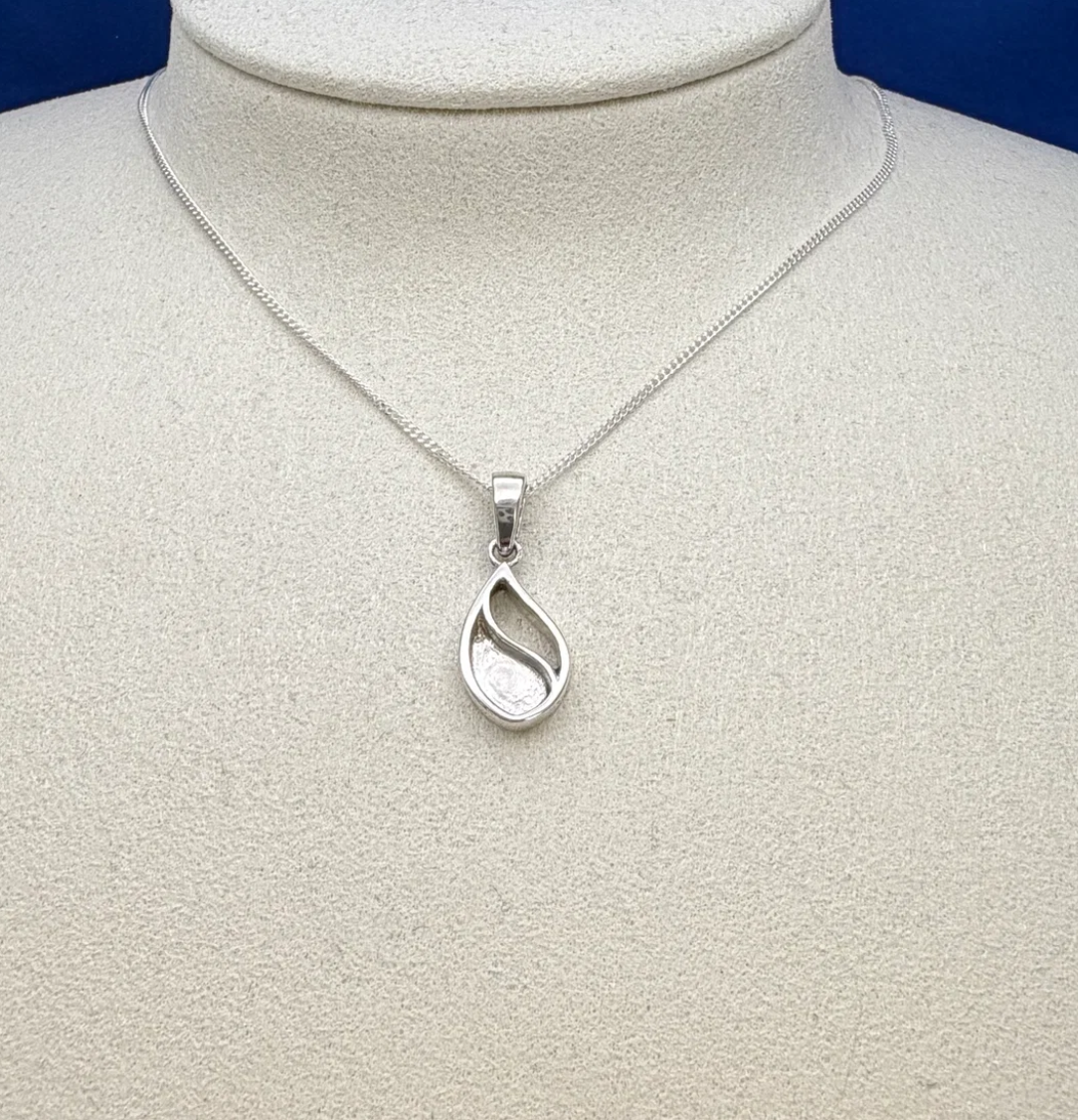 925 sterling silver flowing open teardrop pendant necklace on display showing contemporary teardrop outline with sweeping S-curve divider on fine curb chain